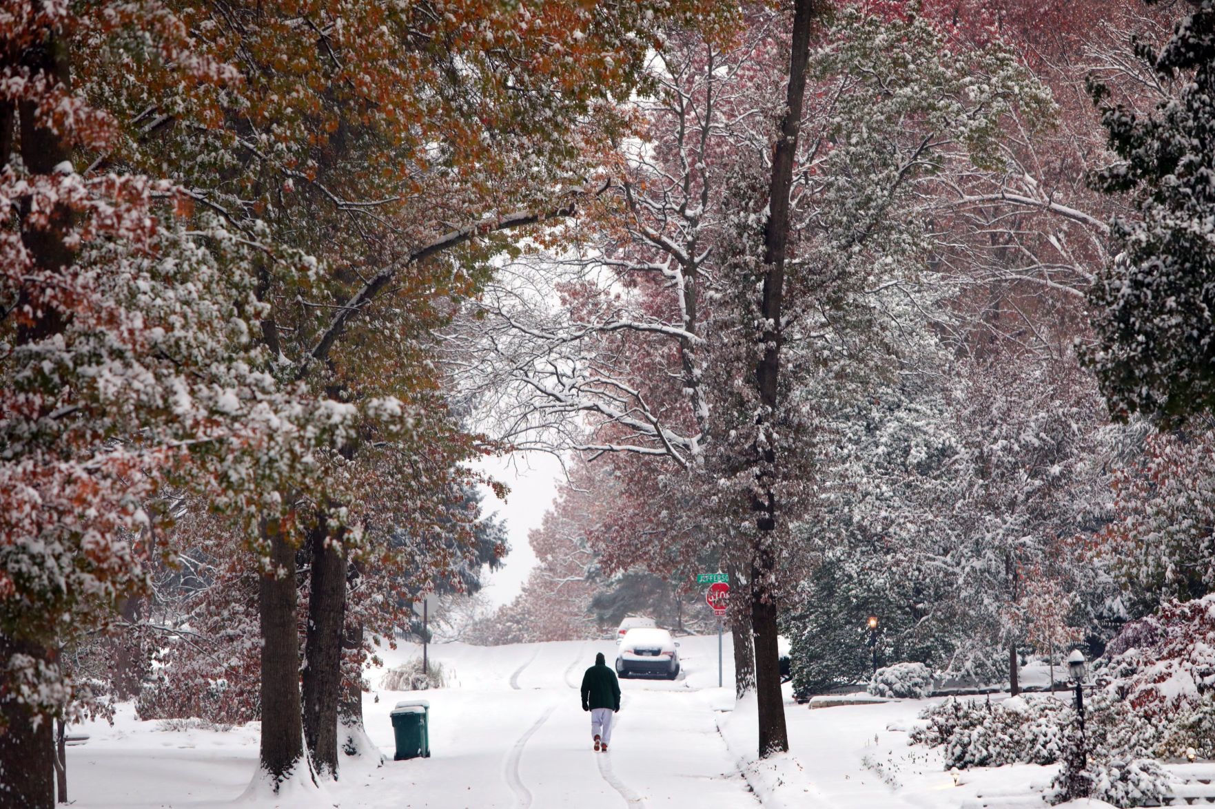 Webster Groves residents dig out of snowstorm